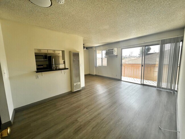 Interior Photo - sep373