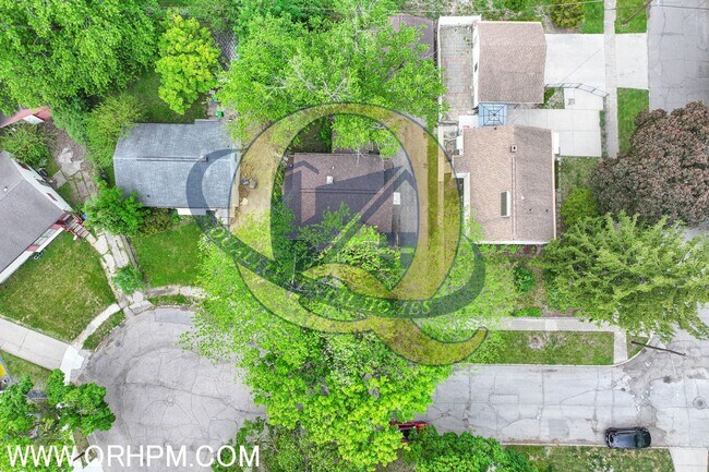 Building Photo - Available Now!!! 3 Bed, 2.5 Bath!!