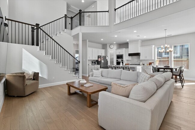 Building Photo - 1548 Euclid Aly