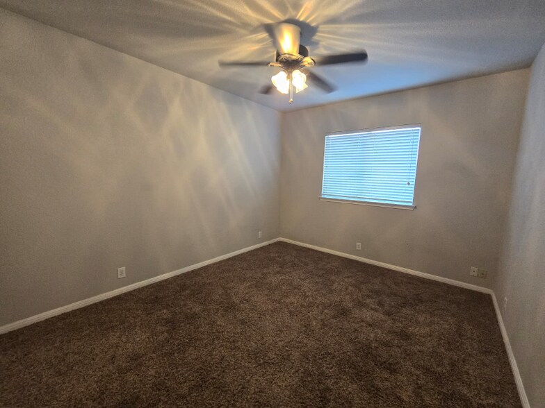 Building Photo - 426 Sorenstam Way