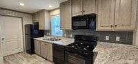 Building Photo - 9645 Seaway Dr