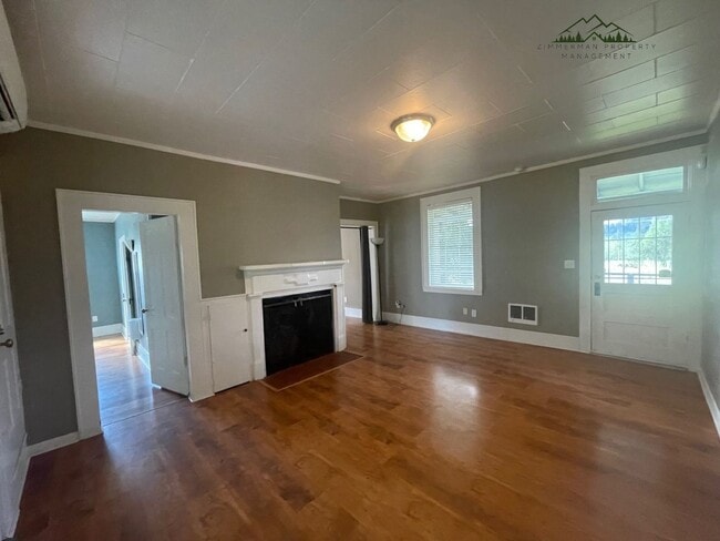 Building Photo - Historic Heritage House in Thurston