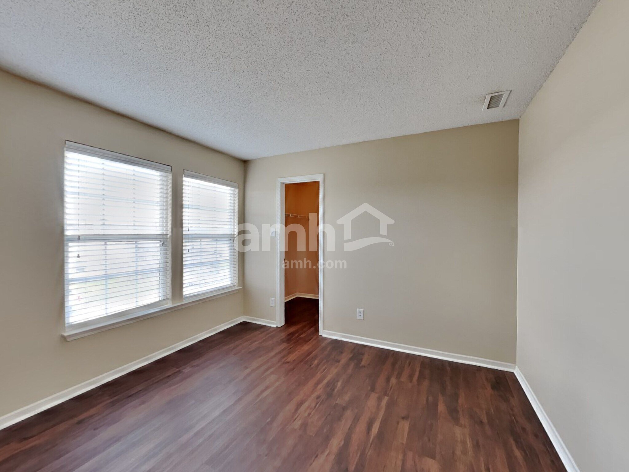 Building Photo - 6709 Everbloom Ln