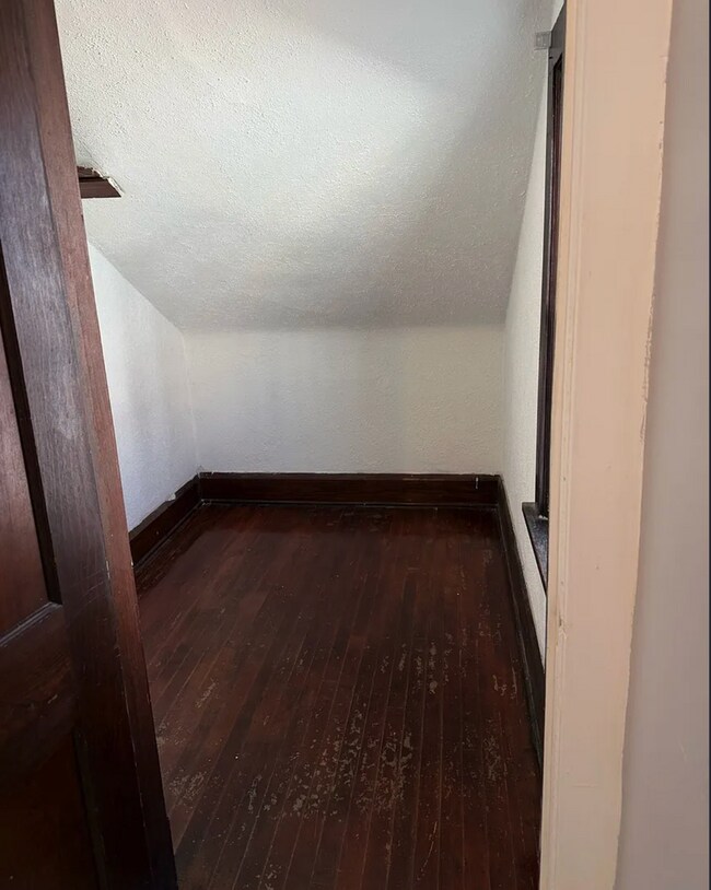 Building Photo - 2614 63rd St