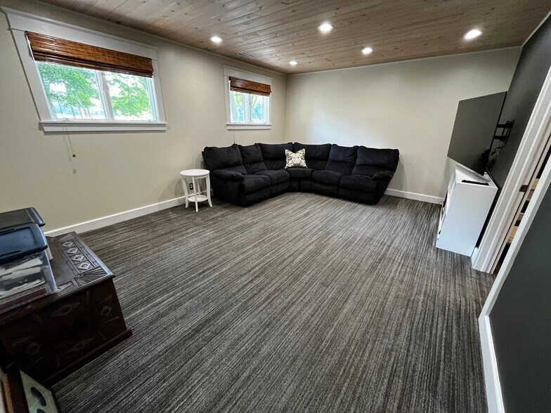 Building Photo - 17282 Timber Dunes Dr