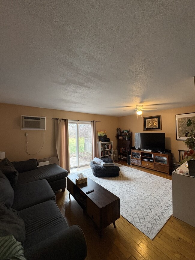 Building Photo - 51 The Brook