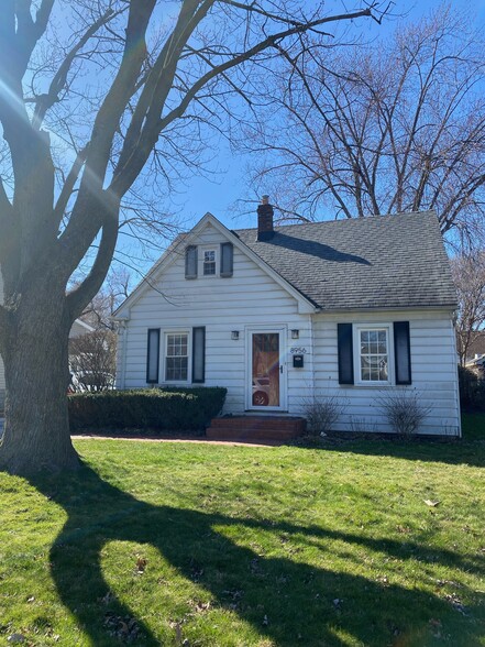 Primary Photo - 8956 W Delaware Pky
