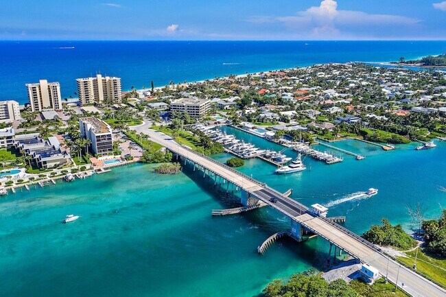 Building Photo - 225 S Beach Rd