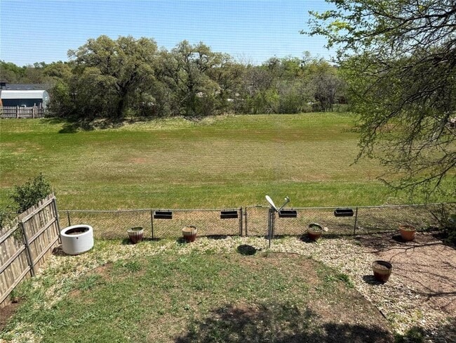 Building Photo - 6109 Parkwood Dr