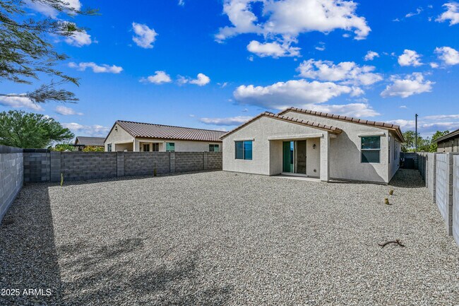 Building Photo - 17677 W Country Club Terrace