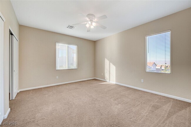 Building Photo - 183 Rolling Fields Ct