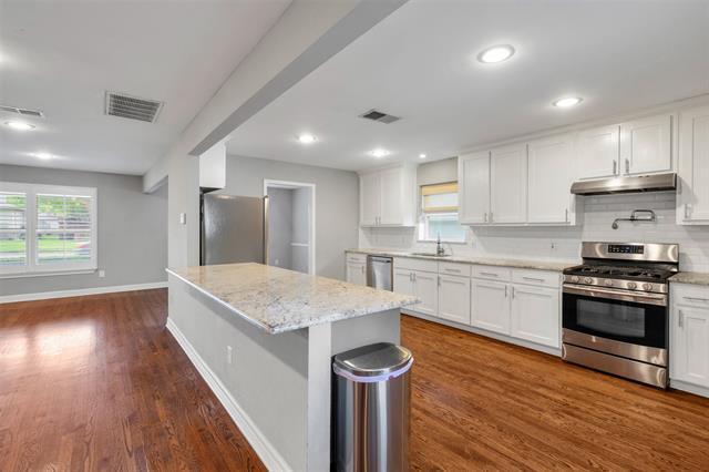 Building Photo - 4628 Surf Dr