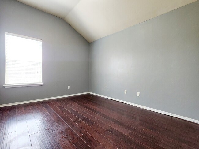 Building Photo - 18001 Montoro Way