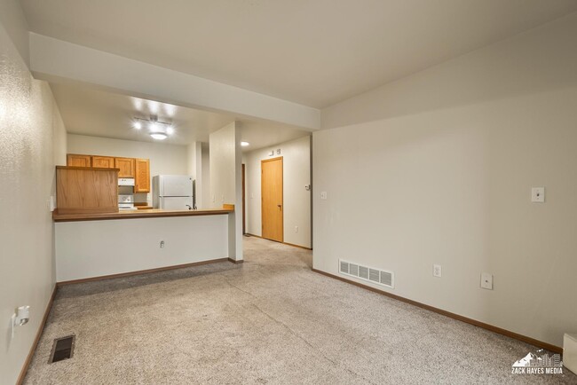 Building Photo - 4611 Juneau St