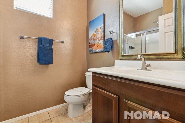 Building Photo - Luxurious 3BR Condo in Anthem