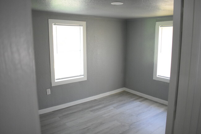 Building Photo - 1709 Boney St