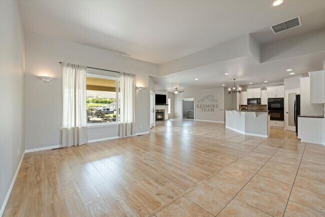 Building Photo - 79103 Canyon Meadows Dr