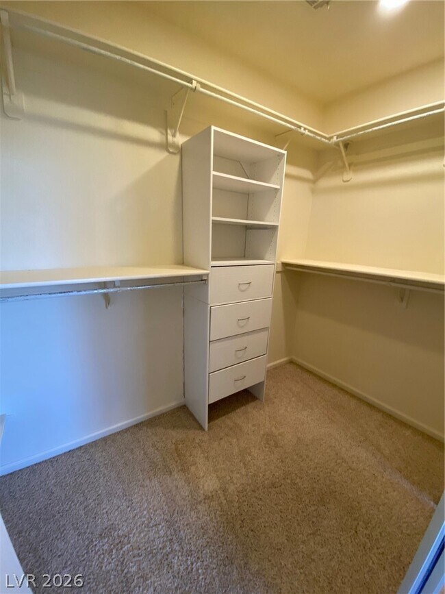 Building Photo - 7565 Splashing Rock Dr