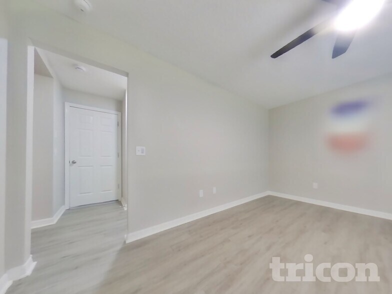 Building Photo - 321 Black Springs Ln