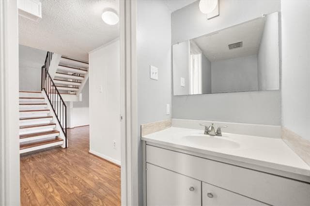 Building Photo - 376 Westview Terrace