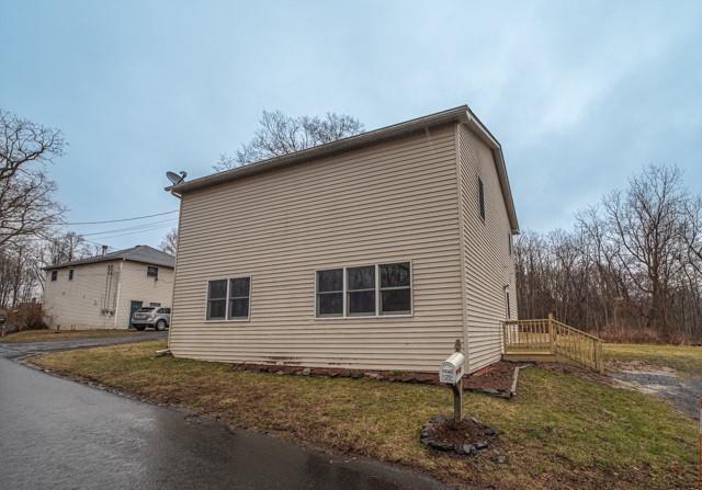 Building Photo - 122 Red Top Rd