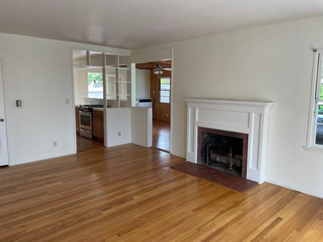 Building Photo - 3896 Pueblo Ave