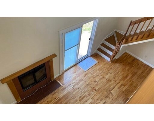 Building Photo - 205 Lake St