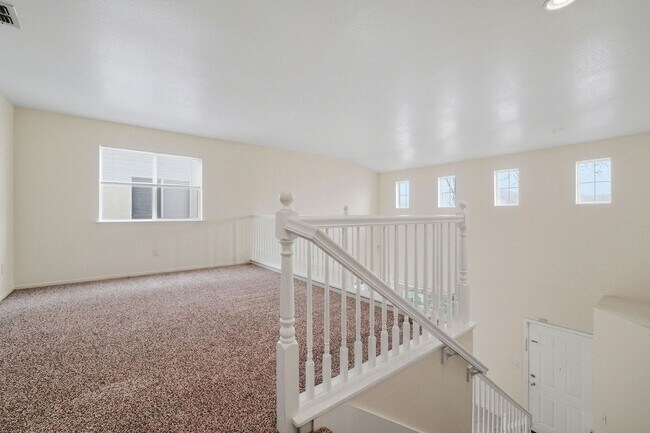 Building Photo - 1263 Montgomery Ln