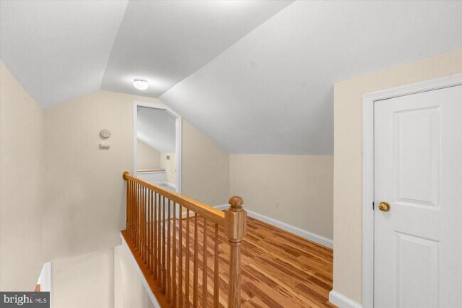 Building Photo - 16 E Braddock Rd