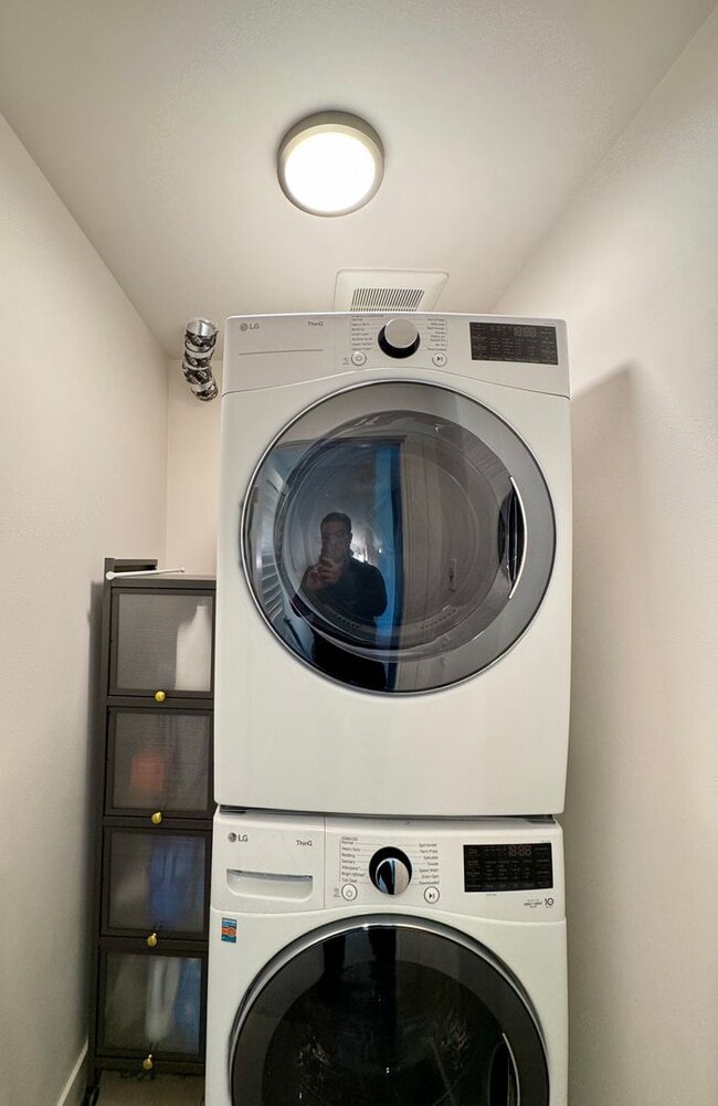 Building Photo - New Modern Townhome in North Seattle – Rare Opportunity!