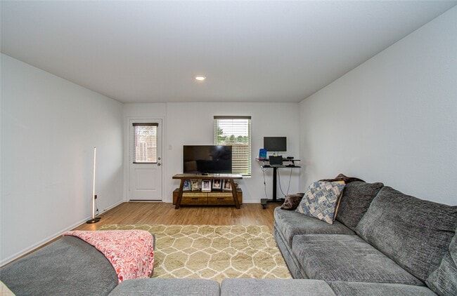 Building Photo - 21575 Carosella Dr