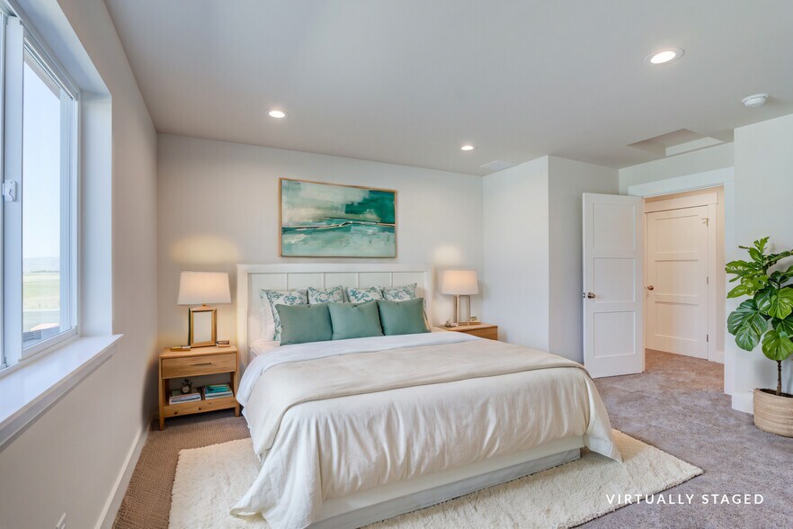 Virtually staged bedroom - 710 Black Diamond St