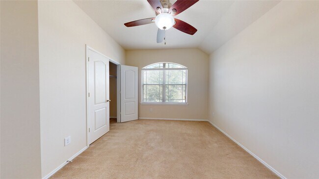Building Photo - 3818 St Simon Manor Dr