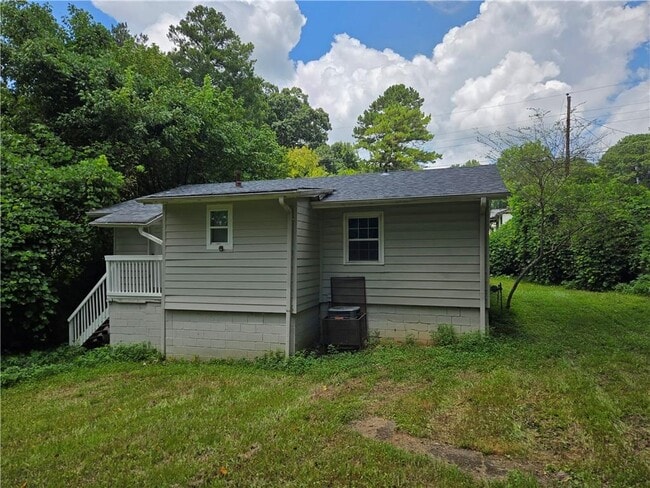 Building Photo - 1642 Mary George Ave NW