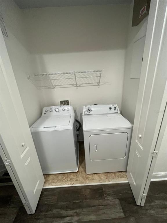 Building Photo - 8064 Prestbury Dr