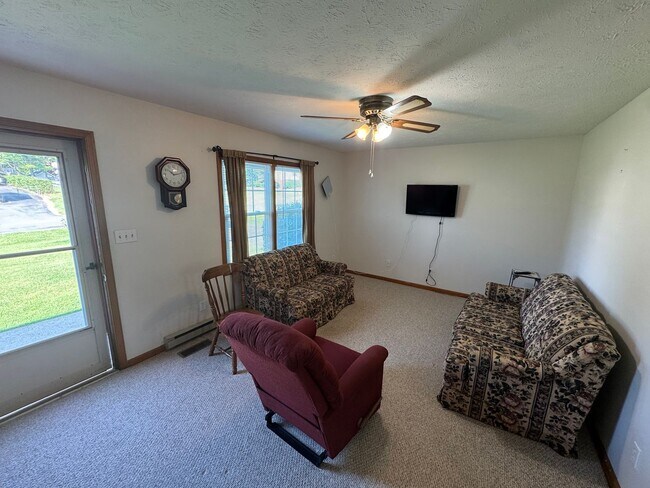 Building Photo - 312 Foreston Dr