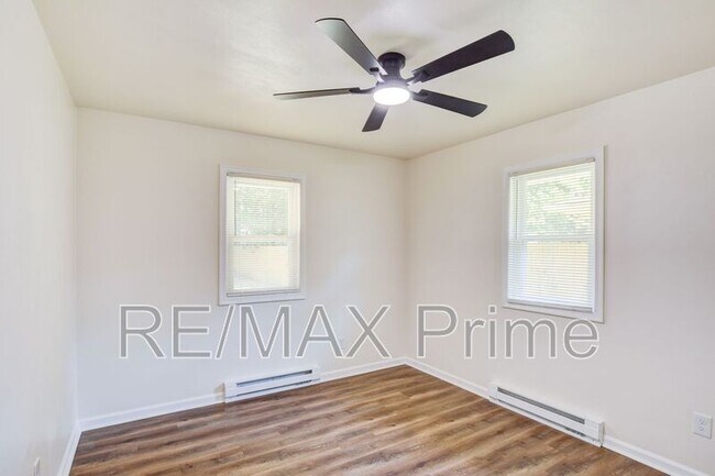 Building Photo - 1306 Linden Ave