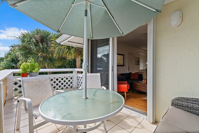 Building Photo - 353 S US Hwy 1