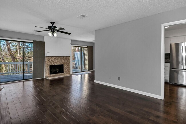 Building Photo - 103 Leeward Rd
