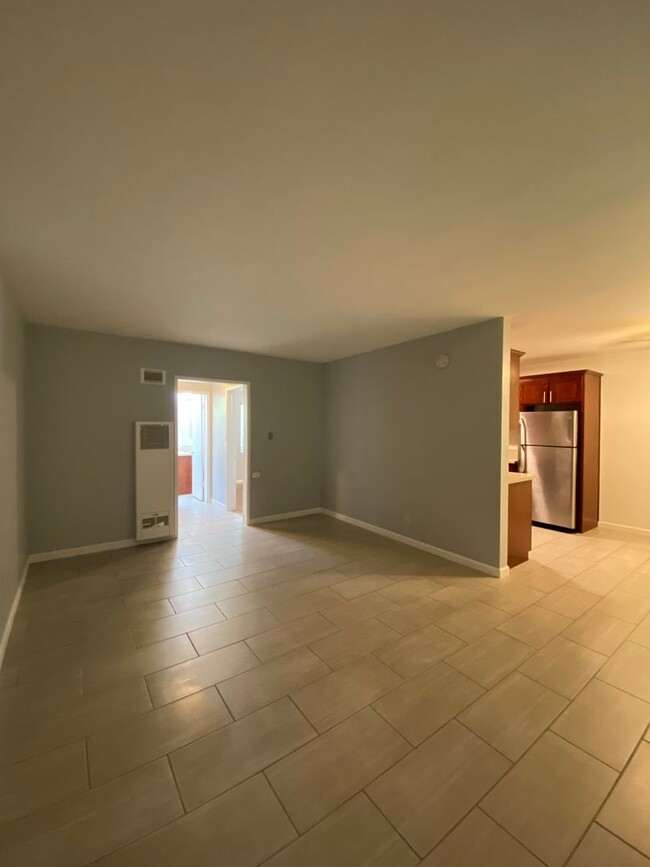 Building Photo - East Village Condo *Manager's Special - $1...