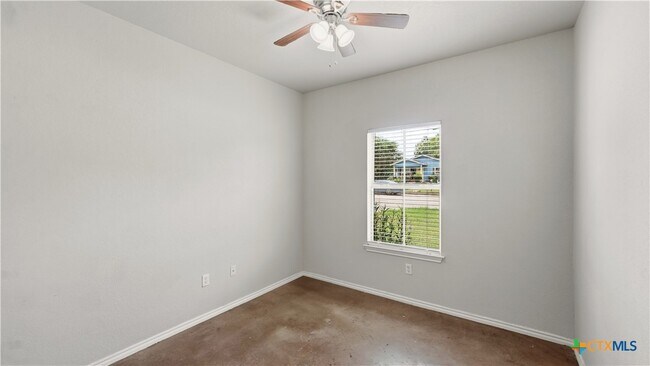 Building Photo - 147 Rosedale Ave