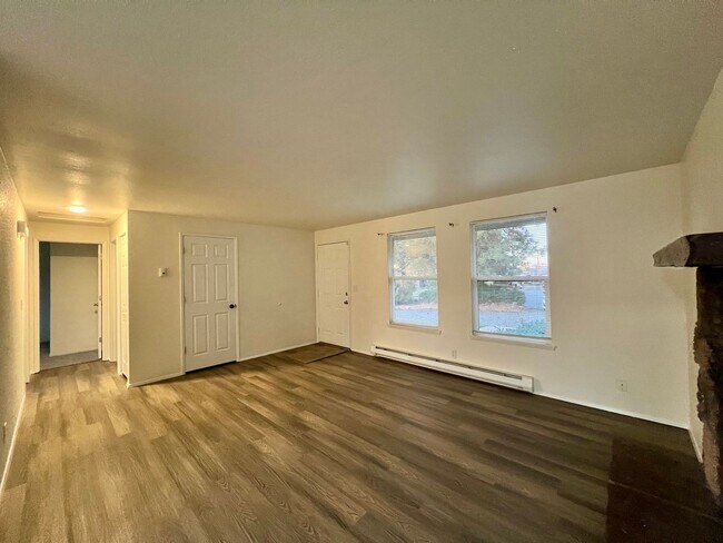 Building Photo - 500/502 Conway Pl*