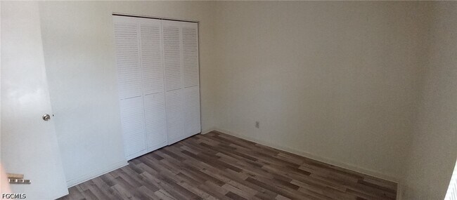 Building Photo - 2135 Crystal Dr