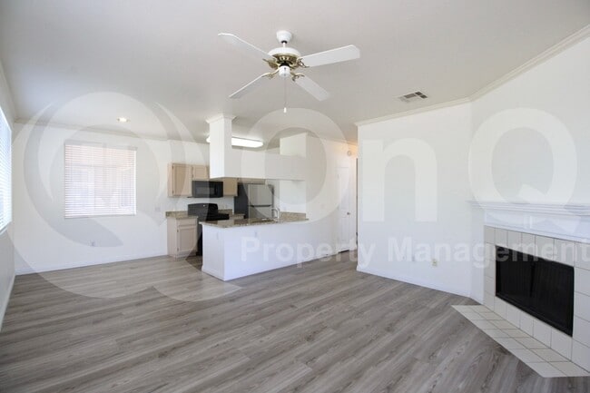 Building Photo - 16013 S Desert Foothills Pkwy