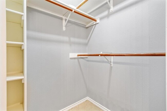 Building Photo - 2207 Shoalmont Dr