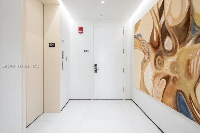 Building Photo - 360 Ocean Dr
