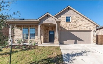 Building Photo - 450 Durian Lp