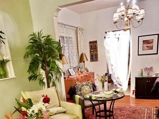 Building Photo - 521 NW 48th St