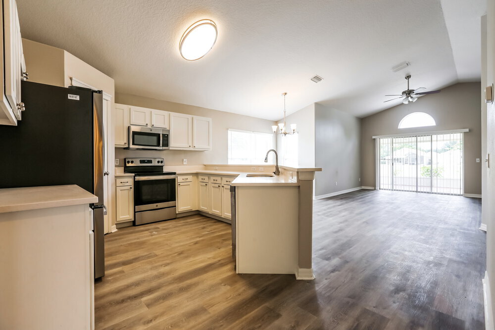 Building Photo - 7875 Bristol Park Dr