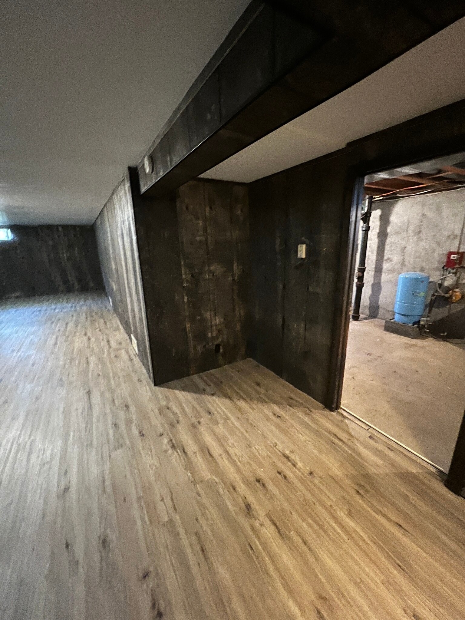 Building Photo - 1720 Heuss Ave